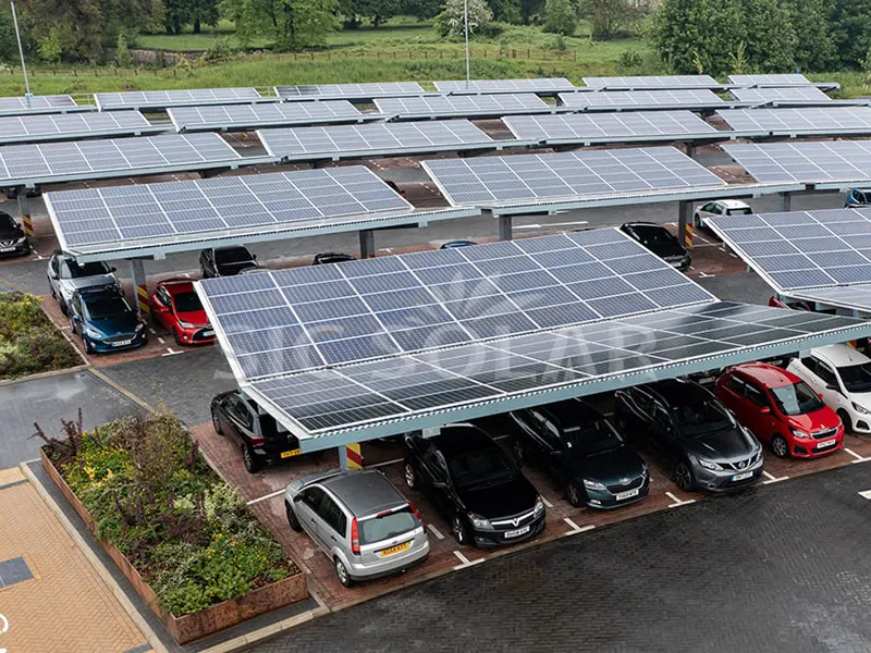 700KW napelemes parkoló autóbeálló állvány felszerelése Kenyában